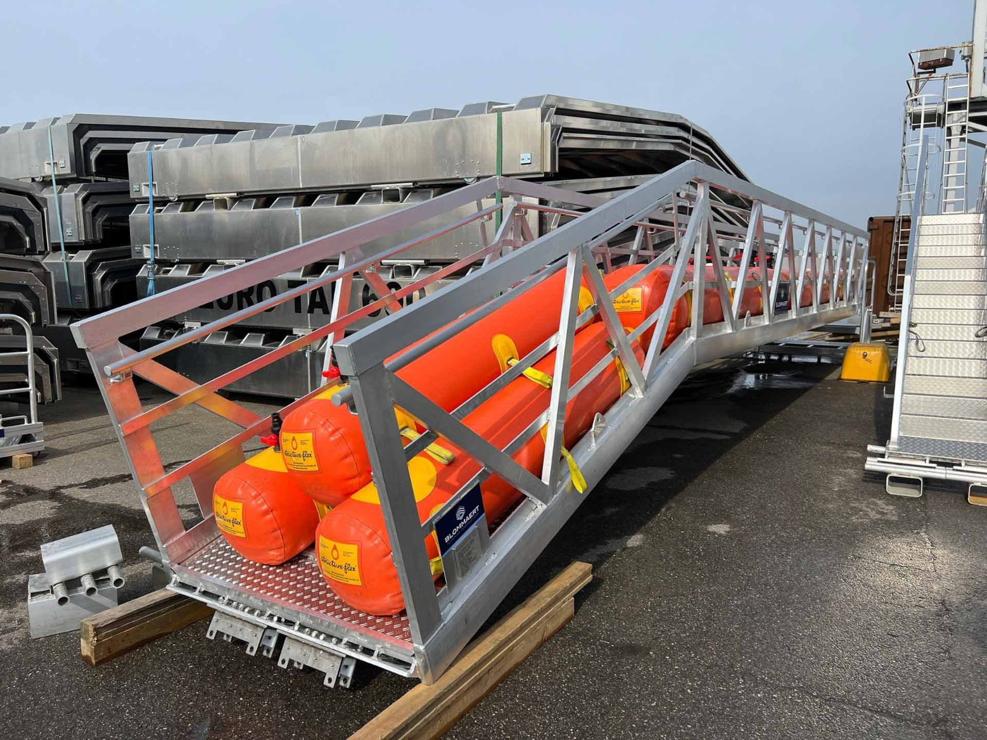 Life boat (web)